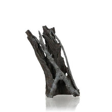 Indlæs billede til gallerivisning biOrb amazonas trærod ornament dekoration i MEDIUM. Designet og håndlavet skulptur af Samuel Baker. Dimensioner (LxBxH i mm) 170x123x243. 55036